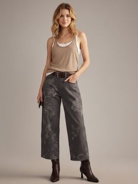 The Kenna Mid-Rise Heritage Barrel Jeans by Pilcro: Floral